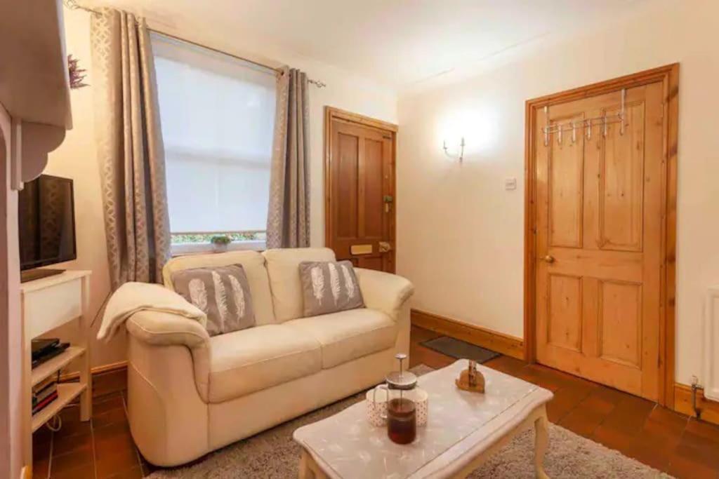 Cosy Heather Cottage Ashbourne  Buitenkant foto